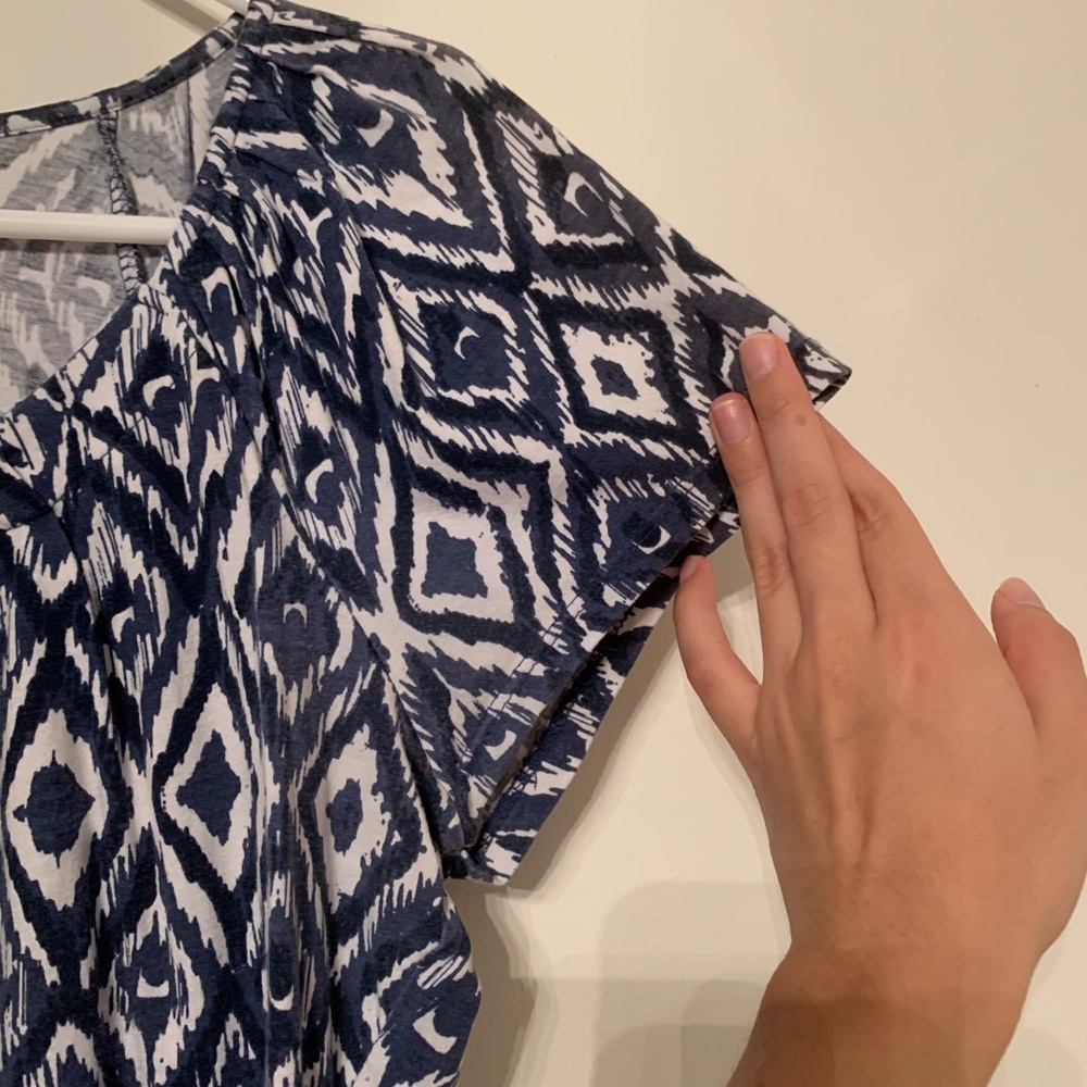 Blue & White Tribal Blouse - Picture 4 of 8
